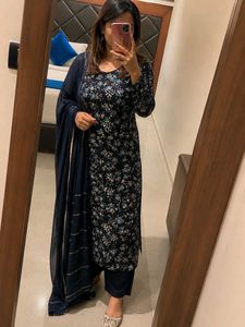 Floral Print Salwar Kameez With Dupatta