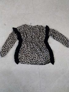 Chic Animal Print Top