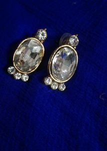 Stone Studs And Beautiful Chain