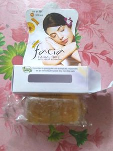Facial Bar With Kesar & Chandan