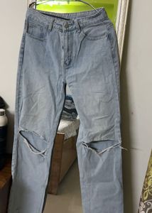 Light Wash Ripped Jeans