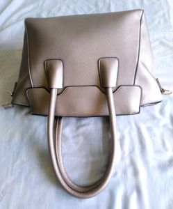 🔴Free🎁With Forever Hand Bag