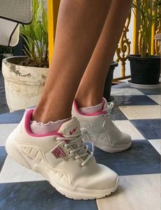 Sports Shoes