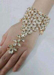 Bracelet Kundan Hathphool (Adjustable Size)