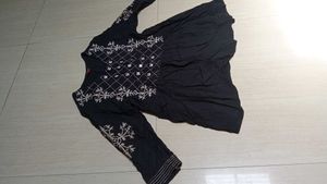 Beautiful Round Short Kurti 🖤