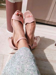 Pink transparent glass Sandals size 6