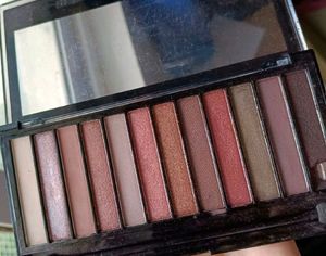 Combo: Mascara &amp; Eyeshadow Palette