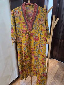🎉Today only🎉Vibrant Floral Print Kurta Set