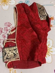 Elegant Red &amp; Black Embroidered Saree