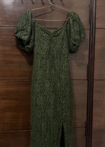 off shoulder sweetheart neck dress