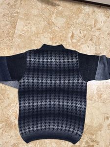 Men's Grey Houndstooth Sweater
