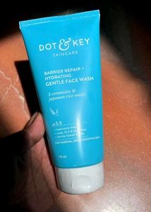 Dot And Key Barrier Repair Facewash
