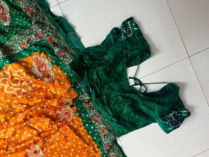 Embroidered Bandhani Saree - Green &amp; Orange