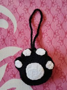 72.Crochet Paw pouch/bag charm