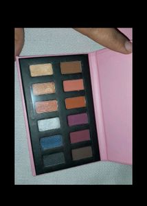 12 Color Eyeshadow Palette - Pink Case