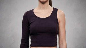 Asymmetrical Ribbed Crop Top