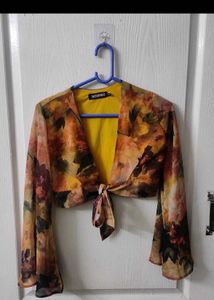 Floral Print Tie-Front Crop Top
