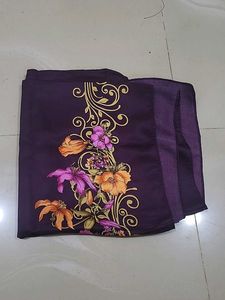 Elegant Purple Floral Scaff