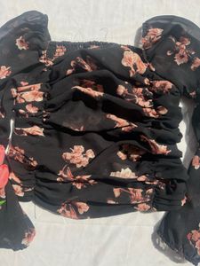 Chic Black Floral Ruched Top