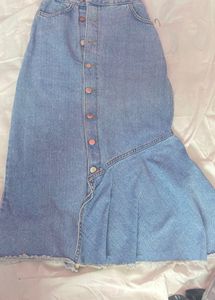 a line denim long skirt