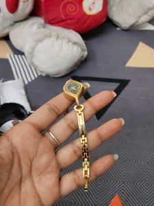 Elegant Gold-Tone Women's Watch