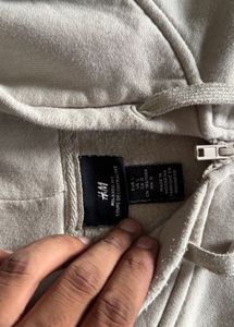 Beige Oversized Zip-Up Hoodie – Minimalist Streetw
