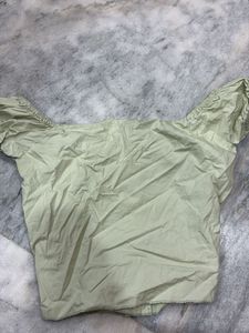 newme vintage Puff Sleeve crop top