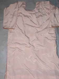 Elegant Pink Embroidered Kurta