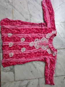 Beautiful Pink Tie-Dye Kurta with White Embroidery