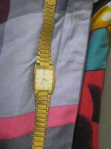 Titan Gold Watch - Classic Style