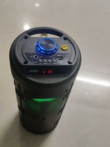 Artis Portable Speaker with Mic Input