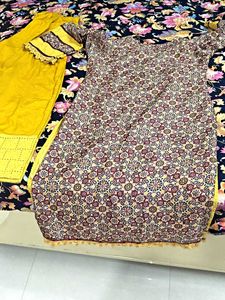 Chikankari Suit 💛