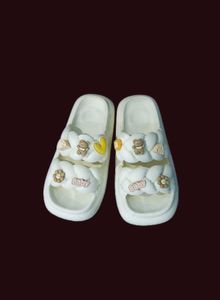 Trendy comfort women slippers
