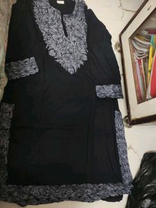 Elegant Black Kurta Set with Intricate Embroidery