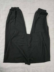highrise Chic Black Jogger Pants waist 26