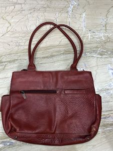 Vintage Chic Red Leather Shoulder Bag