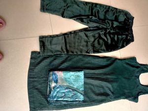 Elegant Kurta Set with Scarf