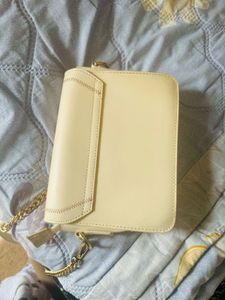 Cream Chain Shoulder Bag