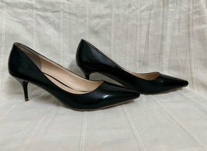 🆕Classic Black Patent Leather Heels