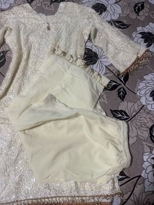 Elegant White Kurta Set with Embellishments