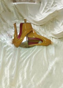 Combo Of Mustard Yellow Pencil Heels👠🌸