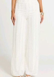 Chic White Leg Pants