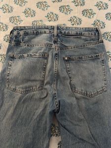 Light Wash straight Leg Jeans