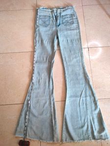 Bell Bottom/ fish cut Jeans🦪🐚❣️🕊️