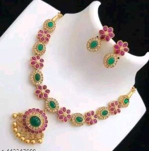 ovel princess Necklace With Pretty Earings