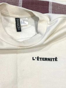 H&amp;M crop Cream L'eternite Sweatshirt