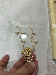 Elegant Pearl &amp; Stone Maang Tikka