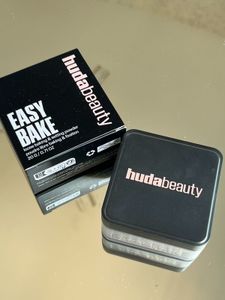 Huda Beauty Easy Bake Setting Powder