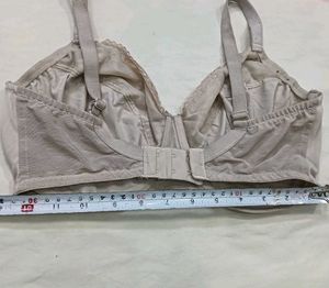 Lace🥰 Trimmed Underwire Bra