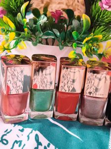 MyGlamm Glitter Nail Polish Set 9